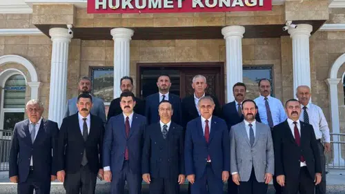 Sivas Milletvekili Ahmet Özyürek'ten Kaymakam Özkan'a Nezaket Ziyareti