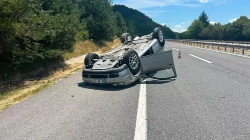 Kontrolden çıkan otomobil takla attı