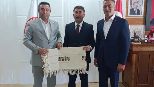 Zara'da Siyaset ve Bürokrasi Zirvesi! Komşu Şehirden Sürpriz Ziyaret...