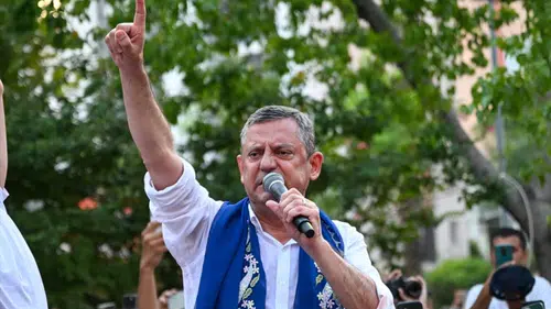 Özgür Özel için kritik viraj! 24 yıl sonra bir ilk yaşanacak işte o tarih