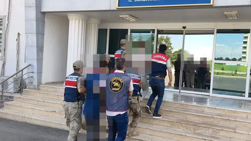 Şanlıurfa'da Dev Operasyon! Göçmen Kaçakçılarına Darbe: Tam 32 Şahıs...
