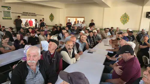 Hafik'te Karlı Köyü'nde Aşure Programı Düzenlendi