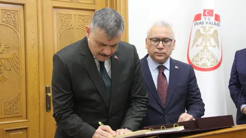 Sivas'ta Üst Düzey Ziyaret! Bakan Yardımcısı Çiftçi Valilikte
