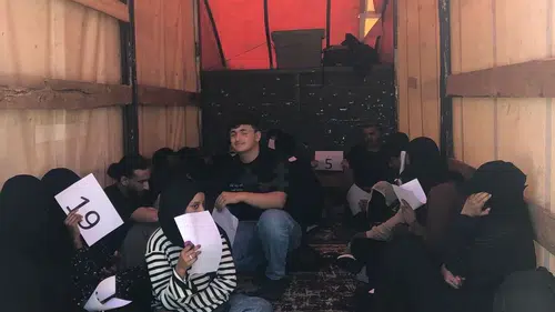 Edirne'de Gece Yarısı Kamyonet Durduruldu! Kasasından Çıkanlar Şok Etti...