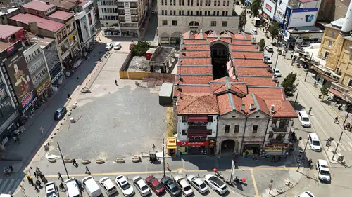 Sivas'ta Taşhan Yanına "Develik" Projesi Geliyor