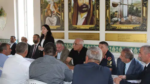 Sivas'ta Aşure Günü Bereketine Büyük Katılım! İlçe Protokolü Oradaydı