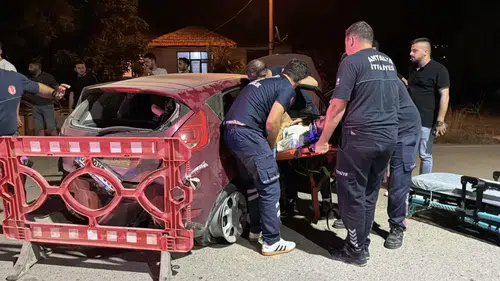 Antalya'da Gece Yarısı Dehşeti! Takla Atan Araçtan Can Pazarı Çıktı...