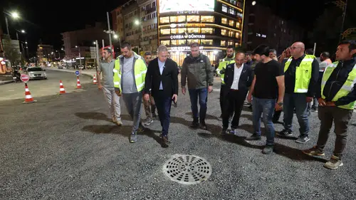 Atatürk Caddesi Yenileniyor: Çalışmalar Aralıksız Sürüyor