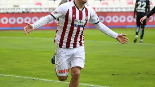 Rey Manaj İlk Antrenmanda Yer Almadı! Sivasspor’da Sezon Hazırlıkları Başladı!