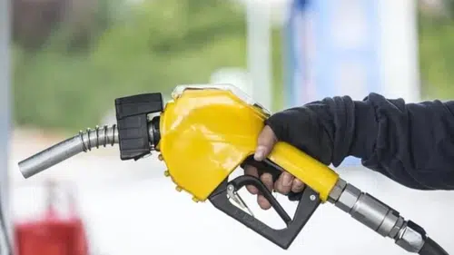 Motorine 3,10 TL zam geldi: 70 lira sınırını aştı