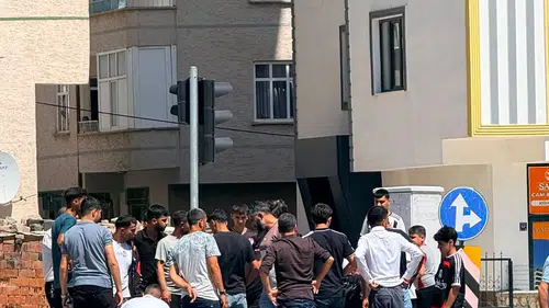 Elazığ'da Korkutan Motosiklet Kazası! Direksiyon Hakimiyeti Kaybolunca...