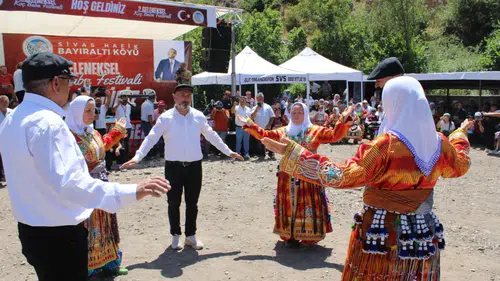 Hafik’te Geleneksel Koç Baba Festivali Düzenlendi