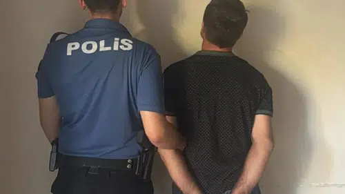 Gaziantep'te Polisten Kaçamadı 18 Yıl Cezası Bulunan Firari Yakalandı