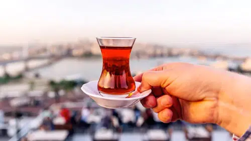 Çay tiryakilerine kötü haber! Fiyatlar yeniden değişti