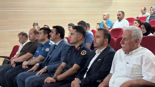 Koyulhisar’da Yaz Kur’an Kursu Yıl Sonu Kapanış Programı Düzenlendi