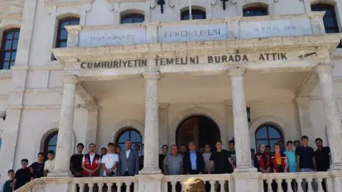Sivas'ta Şehit ve Gazi Çocuklarına Anlamlı Uğurlama