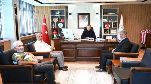 AK Parti İmranlı İlçe Başkanı Ferhat Yurttaş’tan DSİ 19. Bölge Müdürü Zafer Aslan’a Ziyaret