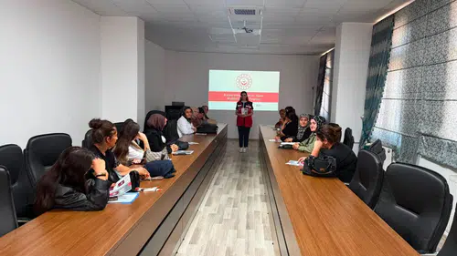 Sivas'ta Kadın Personele Kadına Yönelik Şiddetle Mücadele Eğitimi Verildi