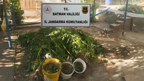Batman'da Dev Kaçakçılık Darbesi Yol Kontrolünde Onlarca Şüpheli