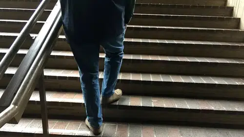 Ömrünü uzatmak isteyenler dikkat! Merdiven çıkmanın olağanüstü sonuçları