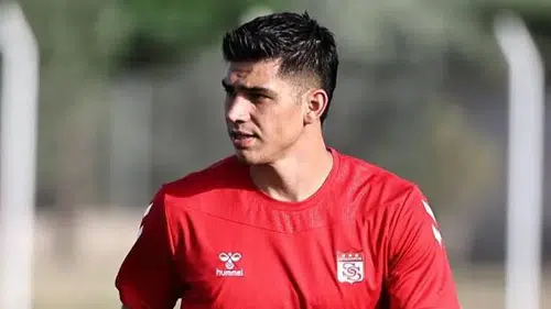 Sivas-İzmir Hattında Transfer Trafiği: Bekir Turaç Böke İçin Karar Günü