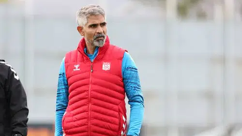 İsmet Taşdemir Planını Belirledi: Sivasspor Derbi Öncesi Kampa Giriyor