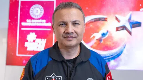 Türkiye'nin ilk astronotu Tuğgeneral Alper Gezeravcı üs komutanlığına atandı