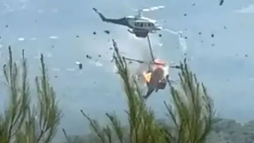 Yunanistan'da Orman Yangınında Dehşet! 2 Helikopter Havada Çarpıştı