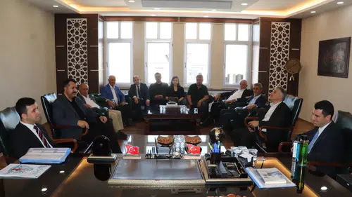 Milli Eğitim Bakan Yardımcısı Bilal Macit'ten Suşehri Kaymakamlığı'na Ziyaret
