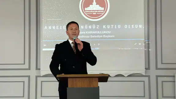 Başkan Karakullukçu Anneler Günü Etkinliğinde Vatandaşlarla Buluştu
