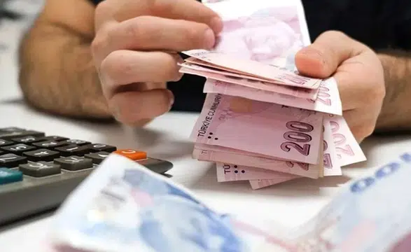 Memur Emeklisine Seyyanen Zam Gelecek mi? AYM Kararı Bekleniyor!