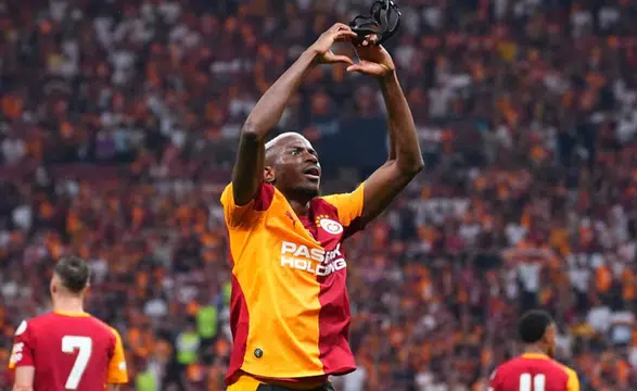 Galatasaray'da Gözler O Tarihe Çevrildi! Victor Osimhen Sahalara Ne Zaman Dönüyor?