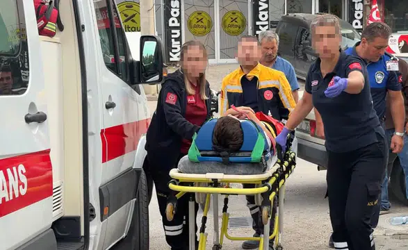 Sağlık Çalışanlarından İlginç Tepti: "Eşeğe mi Diyoruz, Çekmeyin"