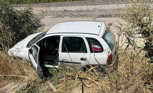 Aydın Germencik'te Trafik Kazası: Kontrolden Çıkan Otomobil Şarampole Uçtu