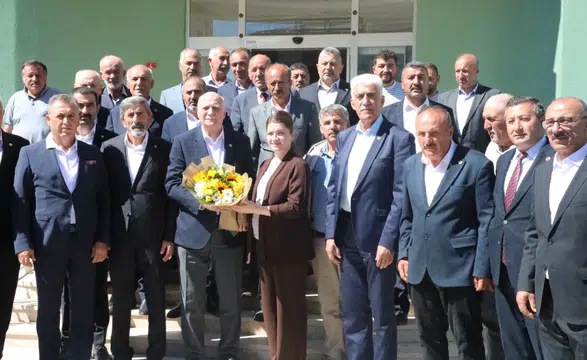TZOB Genel Başkanı Şemsi Bayraktar Sivas'ta Çiftçilerle Buluştu: Tarımsal Üretim Masaya Yatırıldı!