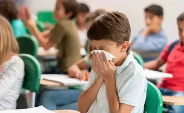 Okul Çağında Enfeksiyon Alarmı: Aileler Bu Belirtilere Dikkat