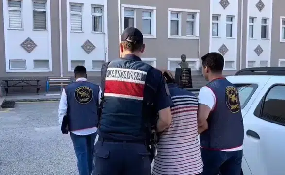 Ankara’da Dev FETÖ Operasyonu: 13 Yıl Hapis Cezası Bulunan Firari JASAT Trafiğine Takıldı!