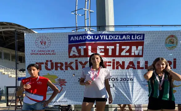 Sivaslı İkra Arslan Türkiye şampiyonu oldu