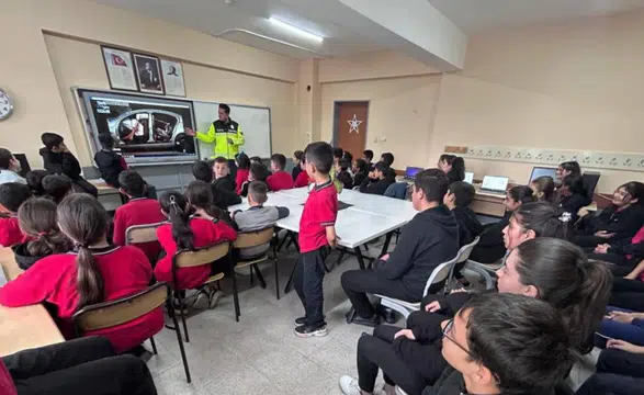 Jandarma 7 İlçede Harekete Geçti! Bin 644 Kişiye Eğitim Verildi