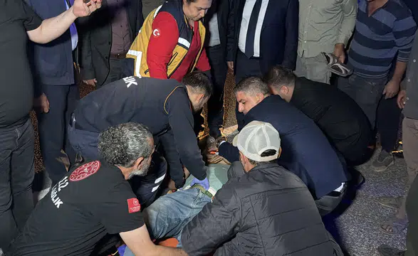 Can Pazarı: Yaralıya İlk Müdahale Vali ve Milletvekilinden!