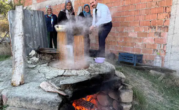 Bolu’da Alışılmışın Dışında Görüntü! Kaymakam Kazanın Başına Geçti