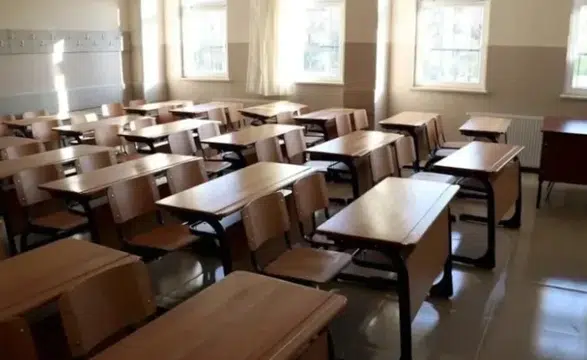 Yarın (19 Ekim 2026) okullar tatil mi, ders var mı? İstanbul'da Valilik açıklaması...