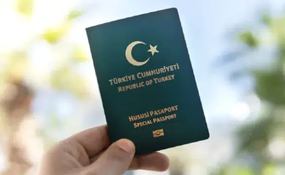 Gazetecilere Yeşil Pasaport Teklifi TBMM’de