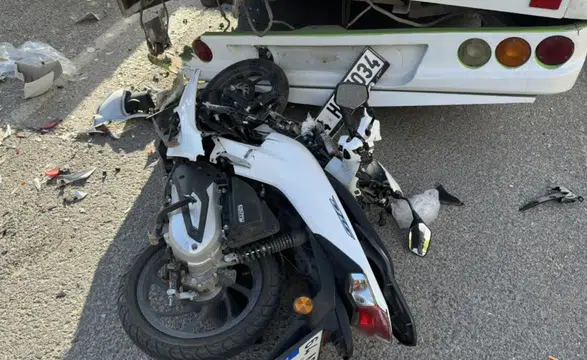 Uşak'ta Motosiklet Faciası! Bir Genç Öldü, Sürücü Ağır Yaralı