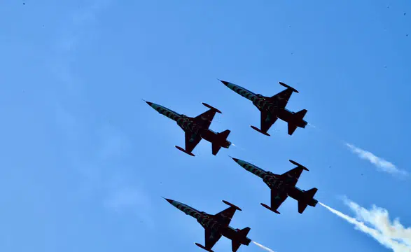 Fethiye'de Türk Yıldızları Rüzgârı! Vatandaşlar Hayran Kaldı