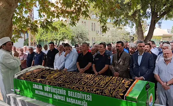 Adana’da Şehit Annesi Emine Ünüvar Son Yolculuğuna Uğurlandı