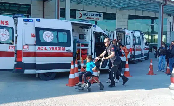 Samsun'da Okulda Zehirlenme Paniği! 9 Öğrenci Hastaneye Kaldırıldı