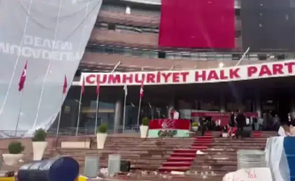 CHP Genel Merkezi tahliye sonrası görüntülendi