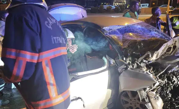 Çankırı'da Feci Kaza: Otomobil Kamyona Çarptı, 1 Ölü, 1 Ağır Yaralı!