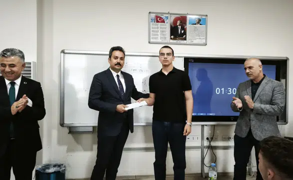 Şarkışla Kaymakamı Zekeriya Murat Şahan’dan YKS Kurslarına Ziyaret